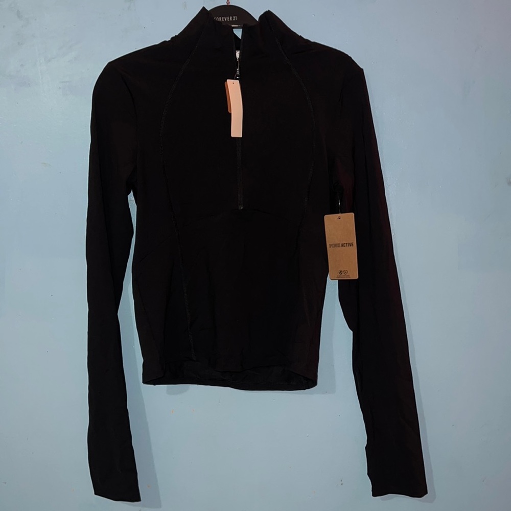 Pink active women🖤size M brand new with tags never worn